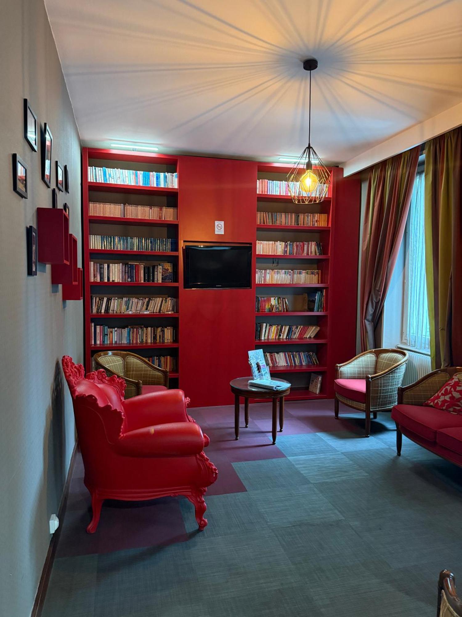Hotel Albert Elisabeth Gare Sncf Клермон-Ферран Экстерьер фото