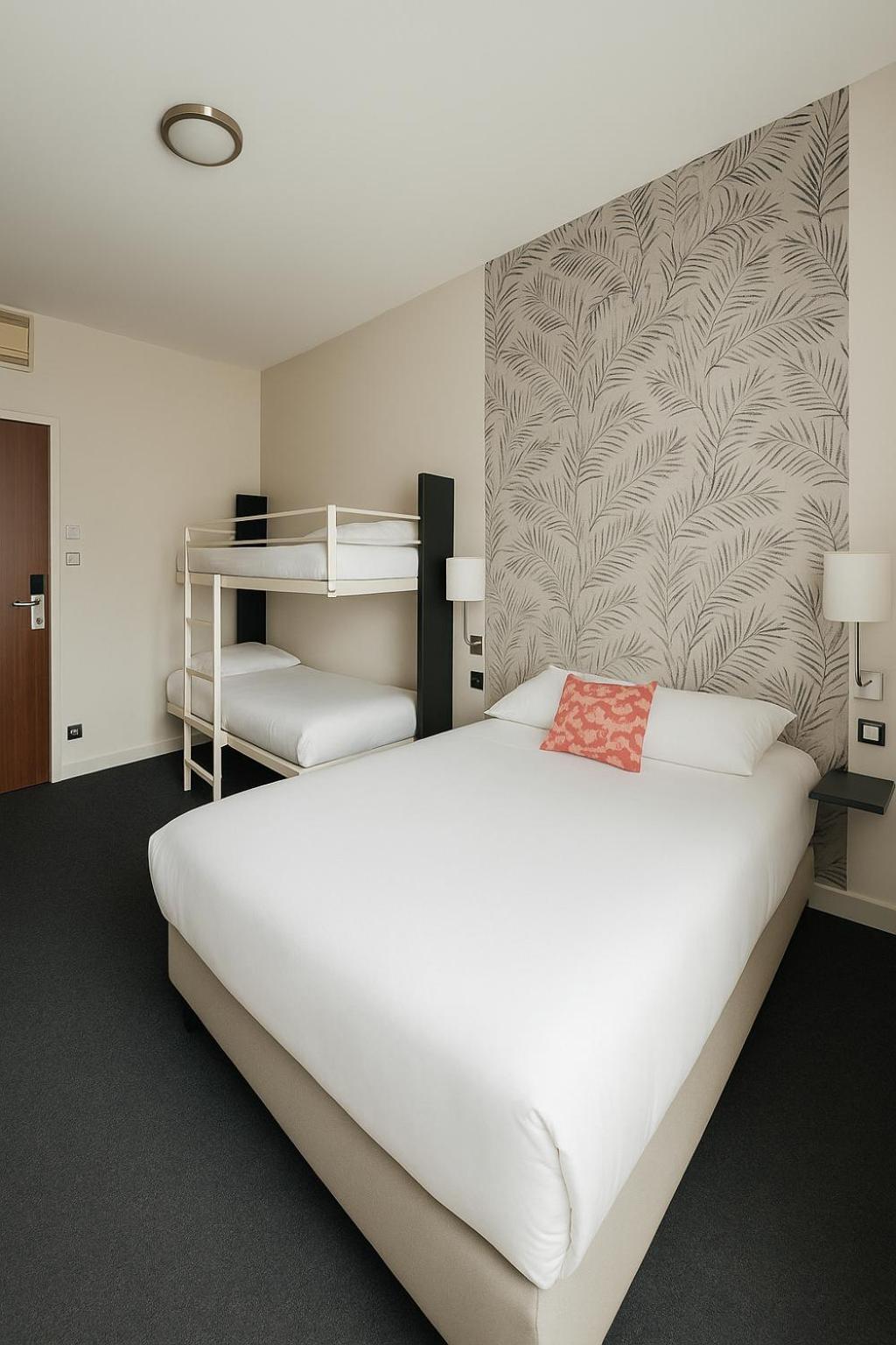 Hotel Albert Elisabeth Gare Sncf Клермон-Ферран Экстерьер фото