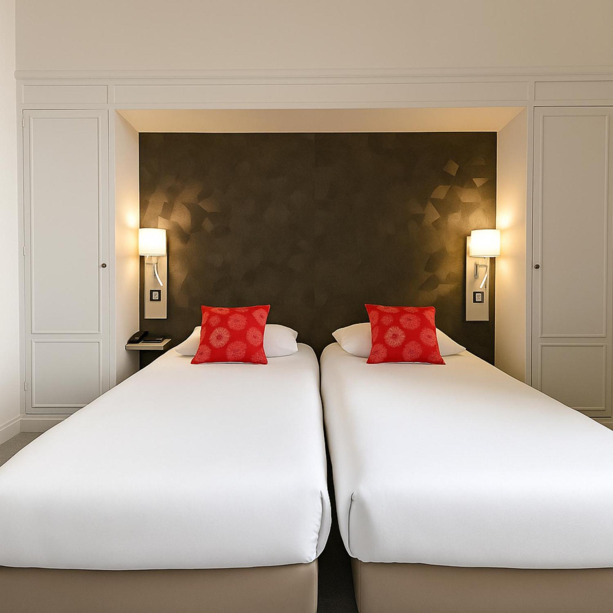 Hotel Albert Elisabeth Gare Sncf Клермон-Ферран Экстерьер фото